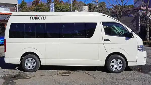 つくば市のフジ急タクシーの車両（バンタイプ）の画像