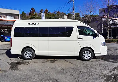 つくば市のフジ急タクシーの送迎業務車両の画像
